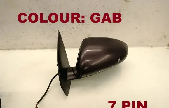 Nissan Qashqai+2 Front door electric wing mirror 