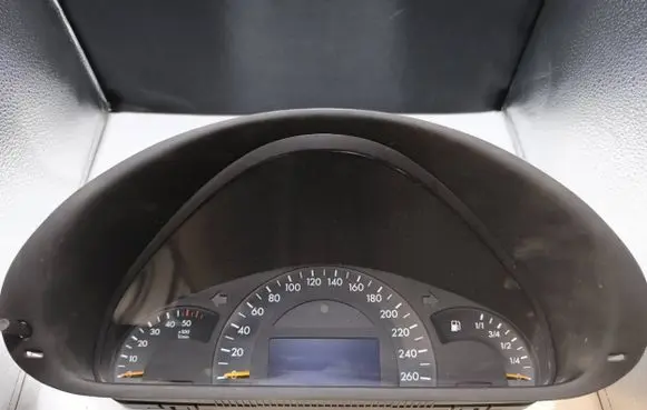Mercedes-Benz C W203 Speedometer (instrument cluster) 2035401347