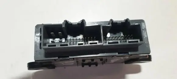 Ford Fusion II Door control unit/module GR2T14B533