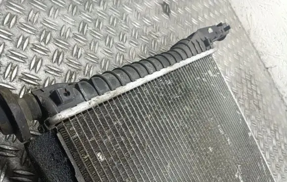 Coolant radiator