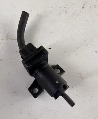 Vacuum valve