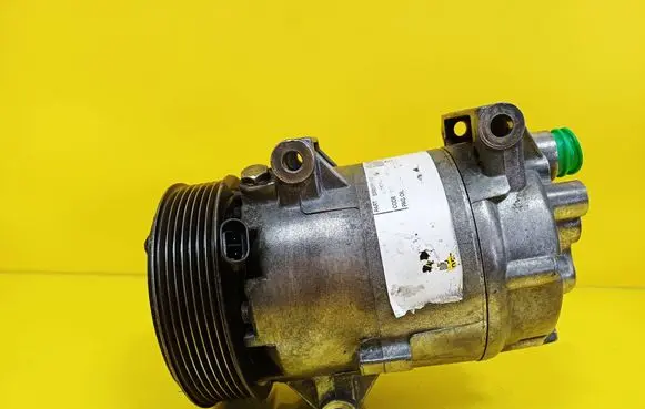 Renault Scenic II - Grand scenic II Air conditioning (A/C) compressor (pump)