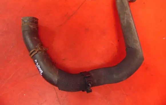Mercedes-Benz A W169 Engine coolant pipe/hose A1695011182