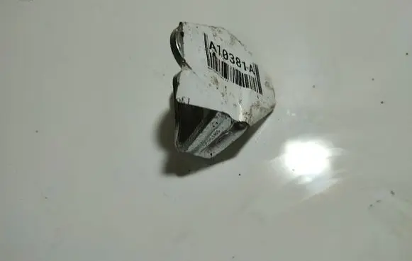 Opel Insignia A Rear door lock loop/hook striker 18899183
