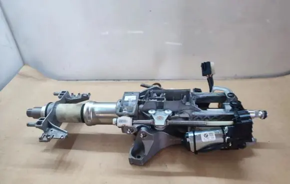 BMW 7 F01 F02 F03 F04 Steering wheel axle P107687