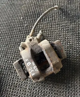 BMW 3 F30 F35 F31 Front brake caliper 6857688