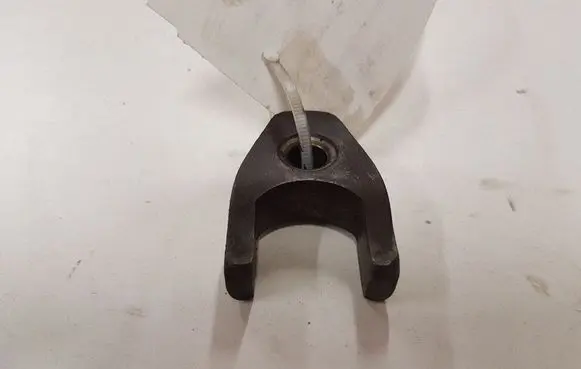 KIA Sorento Fuel Injector clamp holder