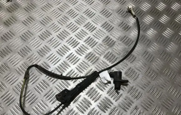 Toyota Avensis T250 ABS brake wheel speed sensor 0265006677 89542-02040