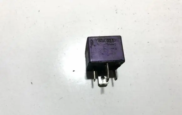 Renault Megane I Other relay 03525