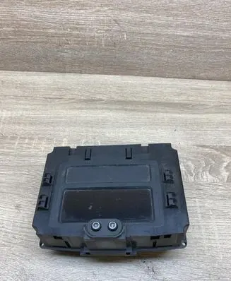 Opel Zafira A Screen/display/small screen 90589755 5WK70047