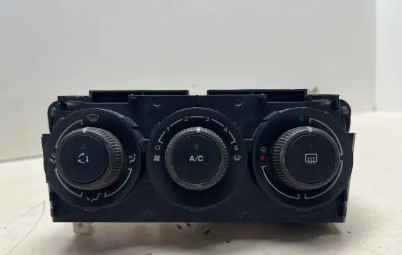 Peugeot 308 Climate control unit 69947013