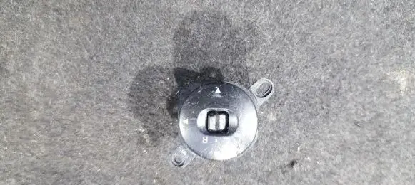 Toyota Corolla E110 Wing mirror switch