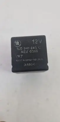 Skoda Octavia Mk2 (1Z) Other relay 1U0941243C