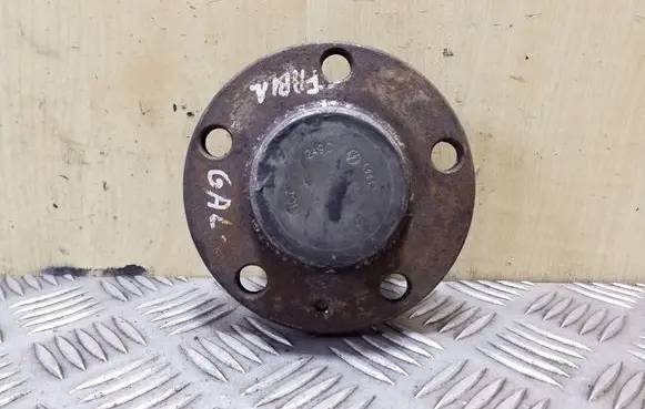 Skoda Fabia Mk2 (5J) Rear wheel hub