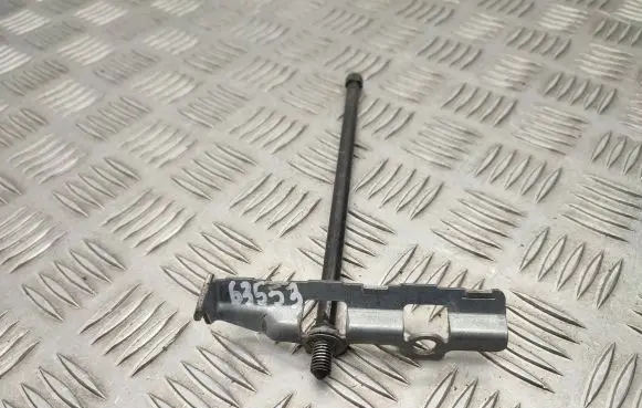 Battery bracket
