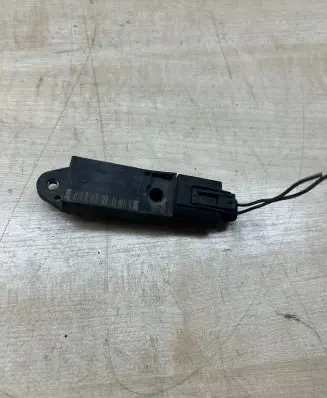 Mercedes-Benz E W211 Airbag deployment crash/impact sensor A0028202726