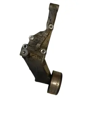 KIA Sorento Generator/alternator bracket NOCODE