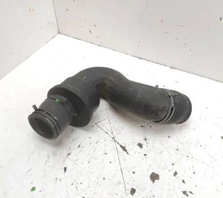 Volkswagen Transporter - Caravelle T4 Intercooler hose/pipe 701145754A