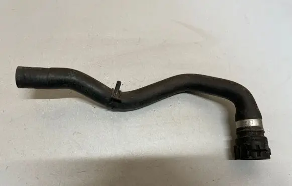 BMW 1 F20 F21 Engine coolant pipe/hose 9208182