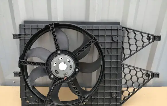 Volkswagen Polo V 6R Electric radiator cooling fan 6R0121207Q