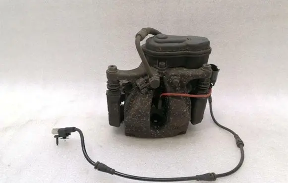 Land Rover Range Rover L405 Rear brake caliper LR036567 LR036571