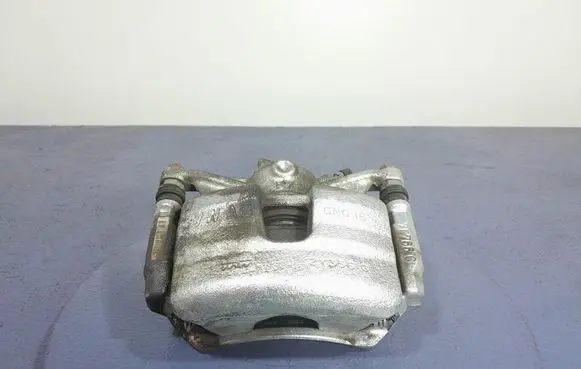Nissan Atleon Front brake caliper