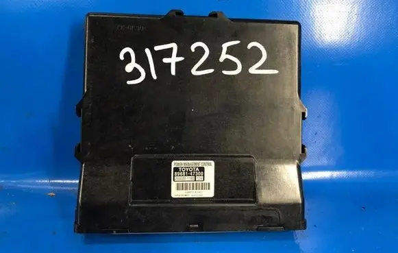 Toyota Prius (XW30) Central body control module 8968147300