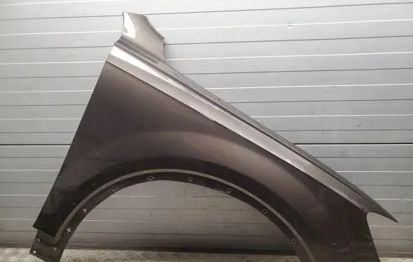Audi Q7 4M Fender LY8S