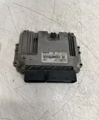 KIA Pro Cee'd I Engine control unit/module 0281013400