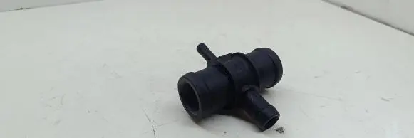 Volkswagen Golf V Engine coolant pipe/hose 1k0121087e