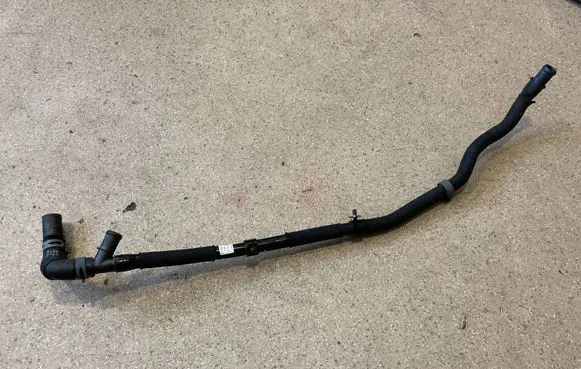 Audi e-tron Electric car engine cooling hoses/pipes 4KE145053M