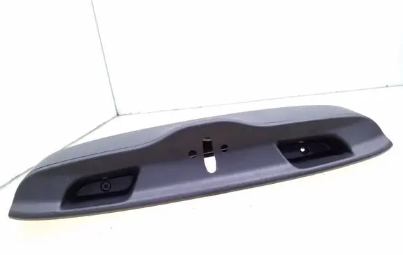 Volvo C30 Tailgate/boot cover trim set 30674787