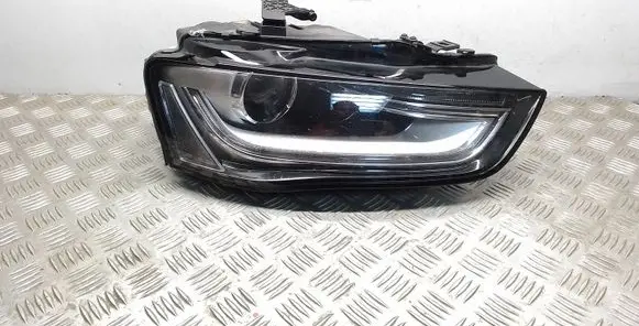 Audi A4 S4 B8 8K Headlight/headlamp