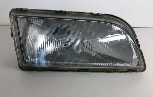 Volvo S40, V40 Headlight/headlamp
