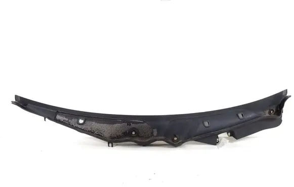 Mercedes-Benz CLS C218 X218 Wiper trim A2128301013