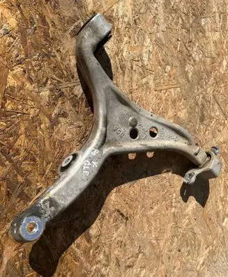 Front lower control arm/wishbone