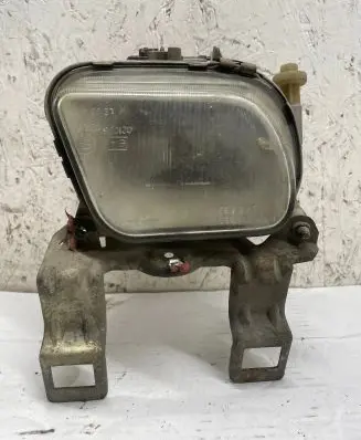 Mercedes-Benz E W210 Front fog light 2108200256