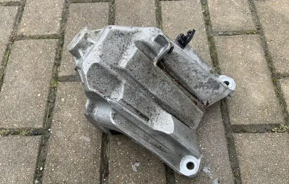Audi Q5 SQ5 Engine mounting bracket 80A199307B 80A199307