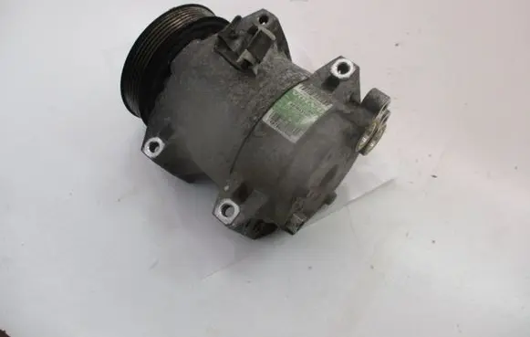 Volvo XC70 Air conditioning (A/C) compressor (pump) 30780326 D5244T4