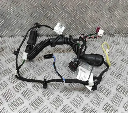 Mercedes-Benz EQB Rear door wiring loom A1775402711