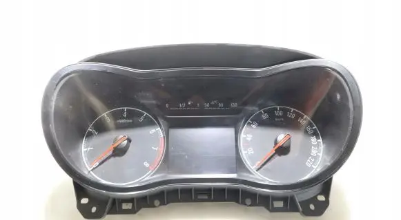 Opel Corsa E Clock 