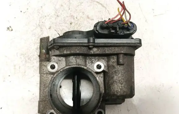 Mazda 5 Throttle valve rf7j136b0c 0012002938h21