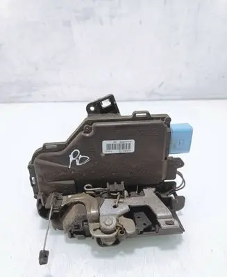 Skoda Octavia Mk2 (1Z) Front door lock 3D2837016 A00474 PA663