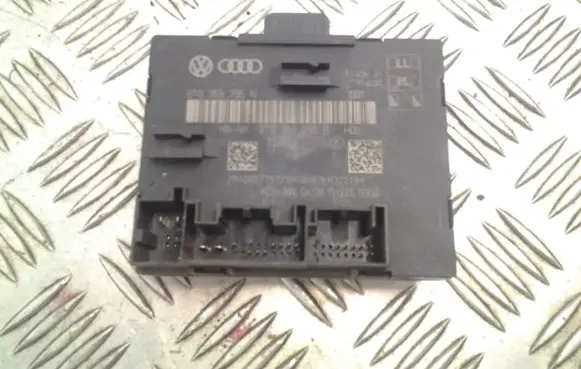 Audi A5 8T 8F Door control unit/module 8T0959795