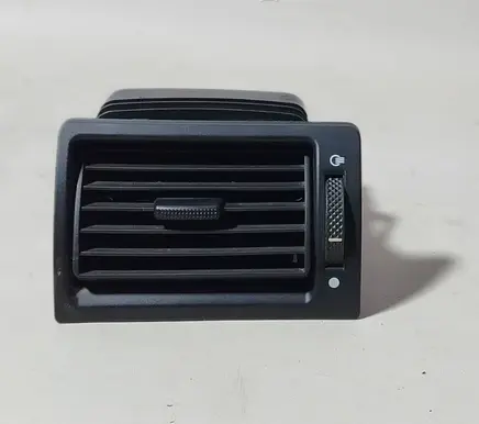 Ford Mondeo Mk III Dashboard air vent grill cover trim 1S7HA018B09