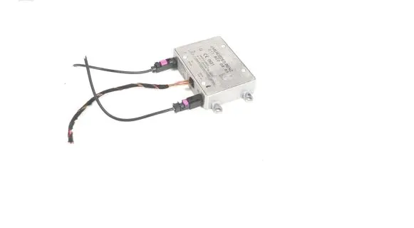 Mercedes-Benz CLS C219 Aerial antenna amplifier A2118200885