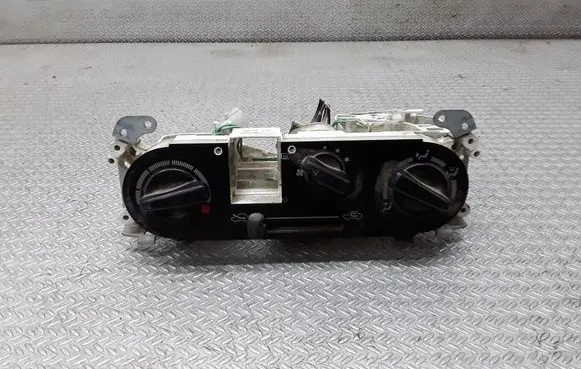 Mitsubishi Pajero Sport I Climate control unit