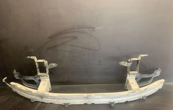 BMW 5 E60 E61 Front bumper cross member 