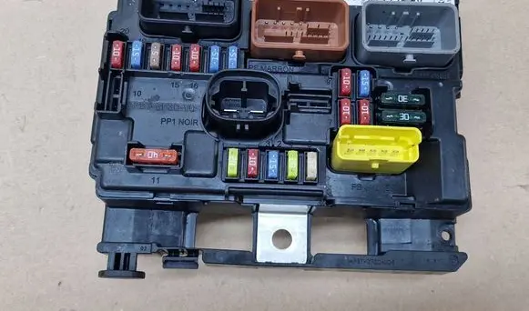 Citroen C3 BSM Control unit 9667199780