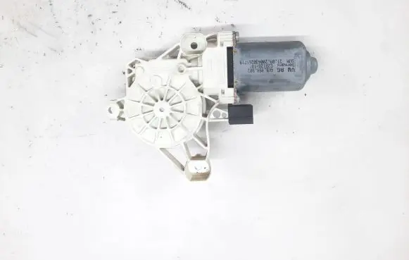 Volkswagen Arteon Front door window regulator motor 4K0959802